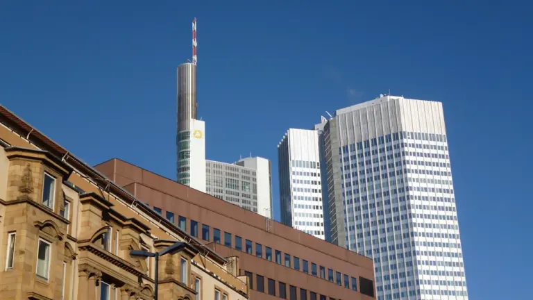 ECB likme zem 2%: izšķirošais lēmums 17. decembrī