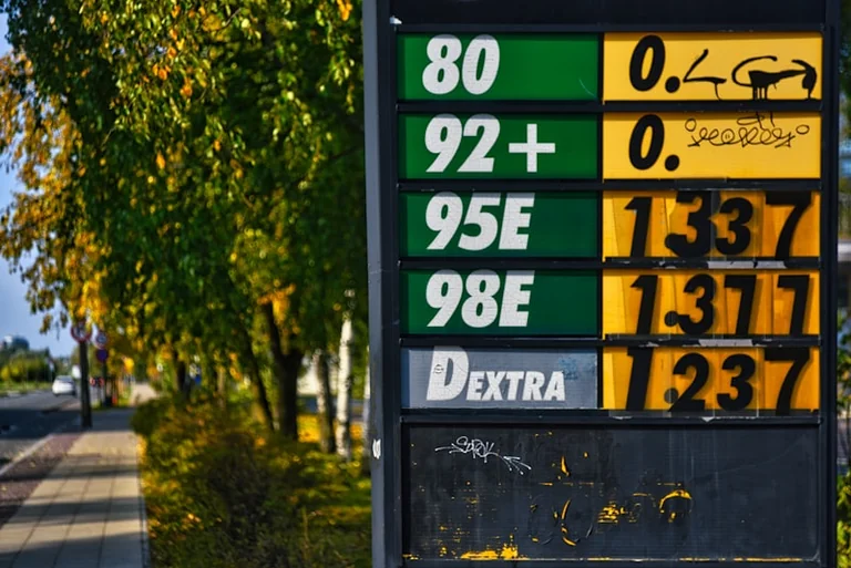 Vai Latvijas valdība līdz oktobrim lems par energoatbalstu?
