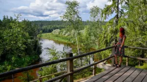 Brīvdienas Latvijas dabas takās 12.–13. septembrī: ceļvedis ģimenēm