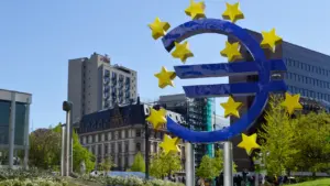 Ceļojums Eiropā: kad pietiek ar eID un kad vajag pasi