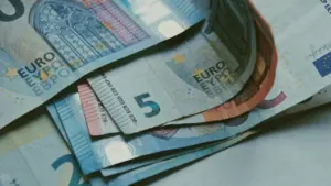 ECB likmju lēmums 10. septembrī: ko tas mainīs Latvijā?