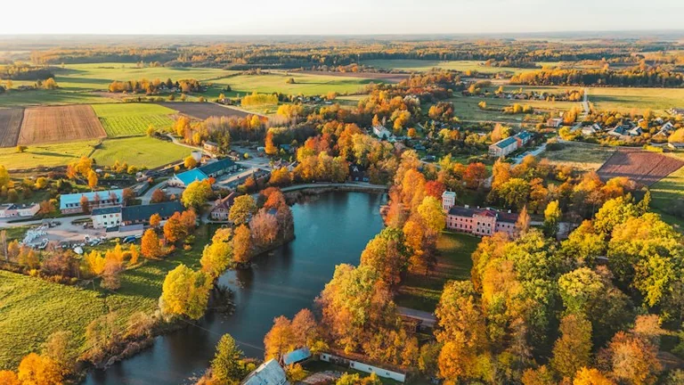 Pasaules tūrisma diena: ko vietējie ceļojumi dod Latvijas reģioniem